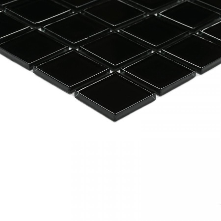 Black glass 1